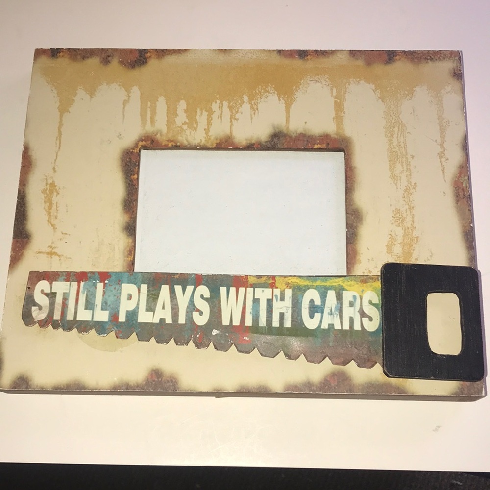 NWOT Distressed Look Picture Frame